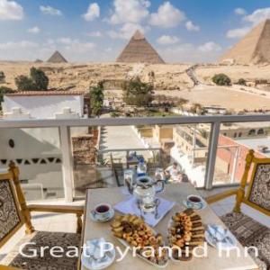 Great Pyramid Inn in Cairo