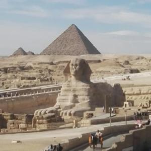 Atlantis pyramids inn Cairo