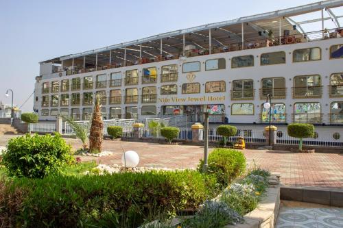 Nile View Jewel Hotel - image 2