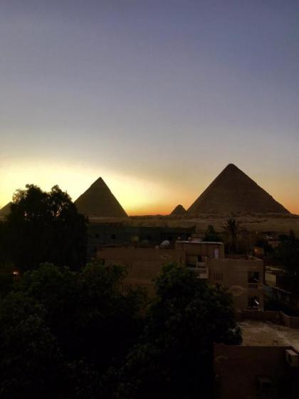 3 Pyramids View Inn - image 5