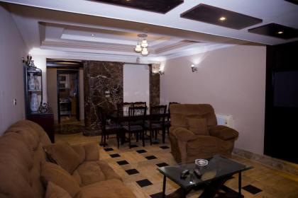 Tohfa Luxury Apartment - image 10