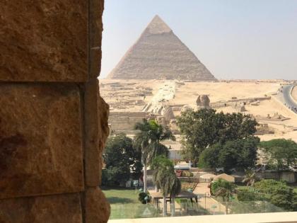 Sahara Pyramids Inn - image 7