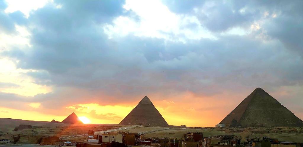 Golden Pyramids Inn - image 4