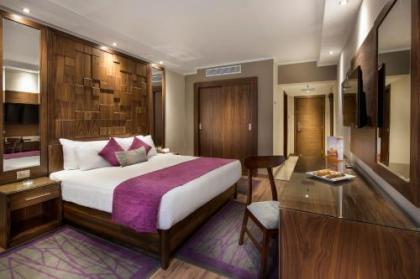 Pyramisa Suites Hotel Cairo - image 7