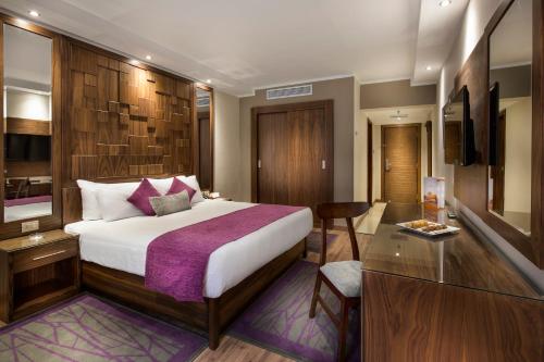 Pyramisa Suites Hotel Cairo - image 7