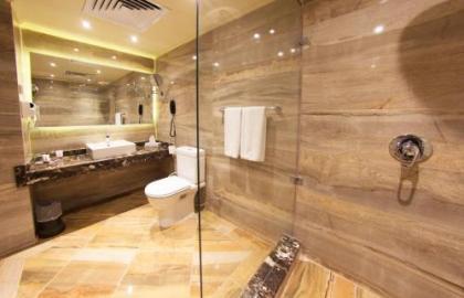 Pyramisa Suites Hotel Cairo - image 9