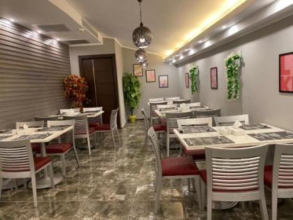 Golden Carven Hotel - image 13