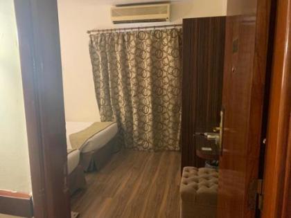 Golden Carven Hotel - image 20