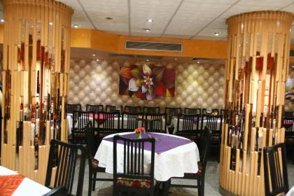 Happy City Hotel - image 10