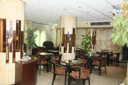 Happy City Hotel - image 5