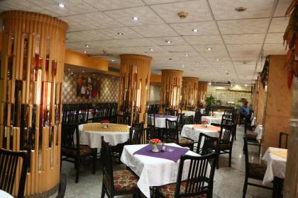 Happy City Hotel - image 7
