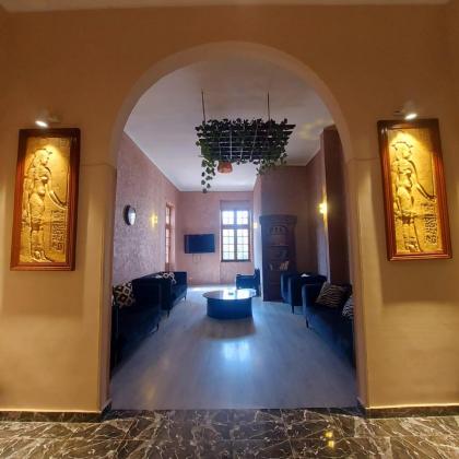 Gresham Hotel - image 25