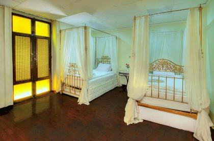 Kings Palace Hostel - image 1