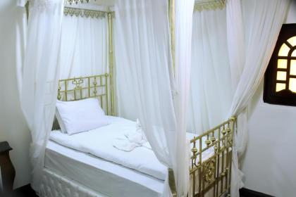Kings Palace Hostel - image 11