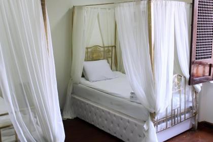 Kings Palace Hostel - image 6