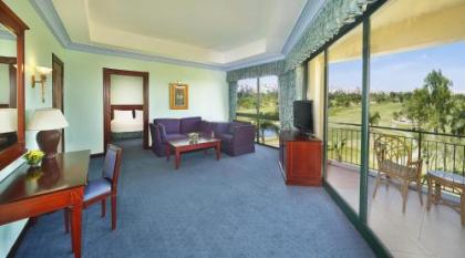 Hilton Pyramids Golf - image 10