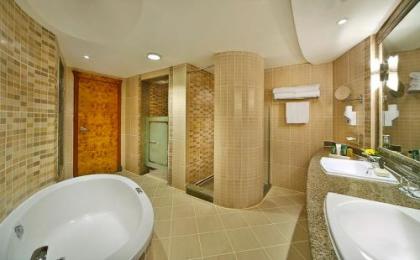 Hilton Pyramids Golf - image 15