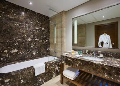 Hilton Pyramids Golf - image 6