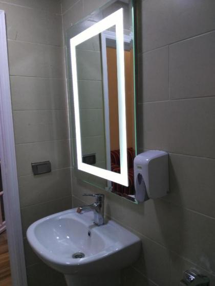 Richmond Hotel - image 6