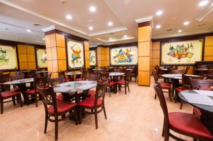 Grand Pyramids Hotel - image 10