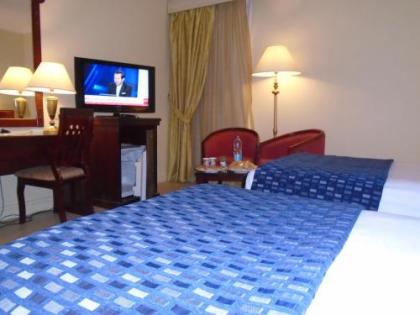 Grand Pyramids Hotel - image 17