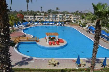Pyramids Park Resort Cairo - image 1