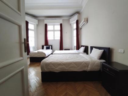 Travelers House - image 14