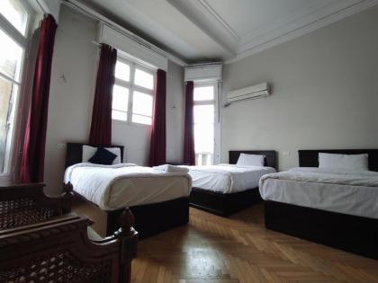 Travelers House - image 5