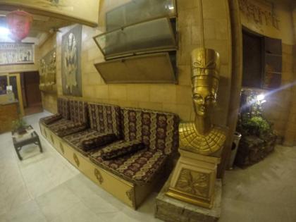 New Palace Hotel - image 12