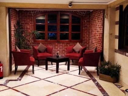 Pearl Hotel Maadi - image 10