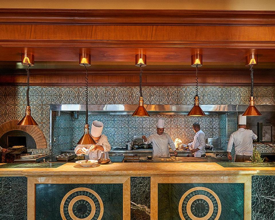 Four Seasons Hotel Cairo At Nile Plaza - image 4