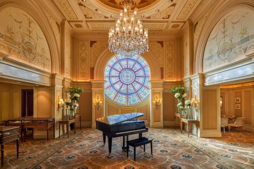 Four Seasons Hotel Cairo At The First Residence - image 3