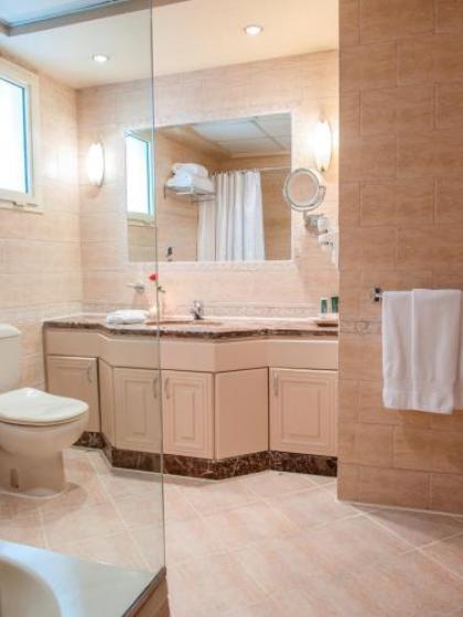 Hilton Cairo Zamalek Residences - image 11