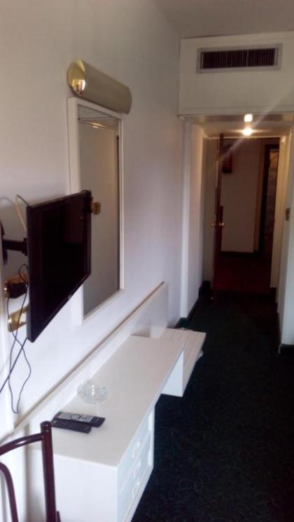 Beirut Hotel Cairo - image 5