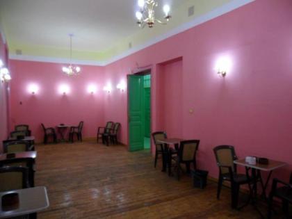 Berlin Hotel - image 2