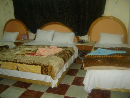 Isis Hostel 2 - image 18