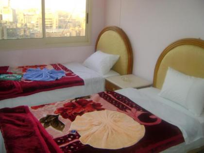 Isis Hostel 2 - image 3