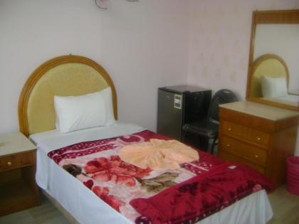Isis Hostel 2 - image 8