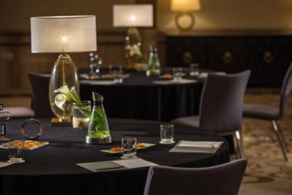 Renaissance by Marriott Cairo Mirage City Hotel - image 2