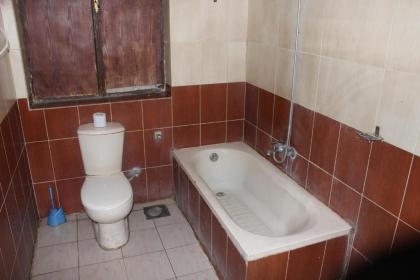 Family Palace Hostel - image 5