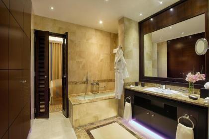 Royal Maxim Palace Kempinski Cairo - image 2