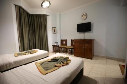 Jewel Glorious Hotel - image 7