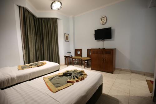 Jewel Glorious Hotel - image 7