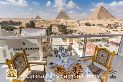 Great Pyramid Inn - image 1