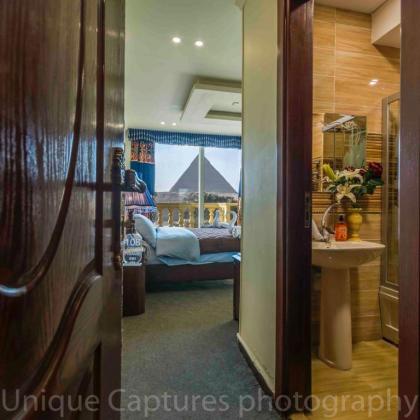 Great Pyramid Inn - image 11