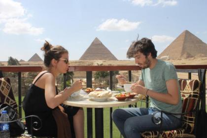 Great Pyramid Inn - image 3
