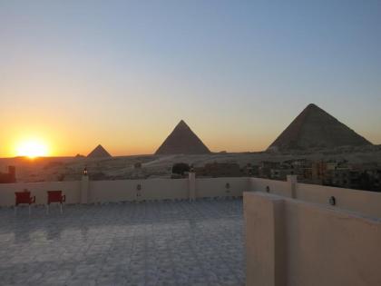 Mena Inn Pyramids - image 11