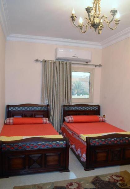 Pyramids Power Inn - image 16