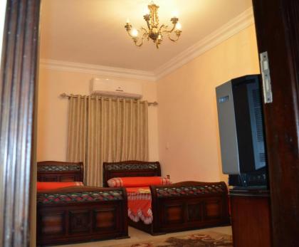 Pyramids Power Inn - image 17