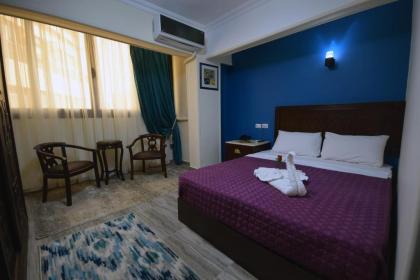 Amin Hotel - image 5